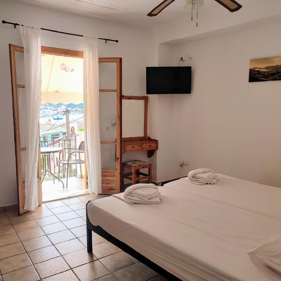 Maroudas Stavros Apartments วาธี ภายนอก รูปภาพ