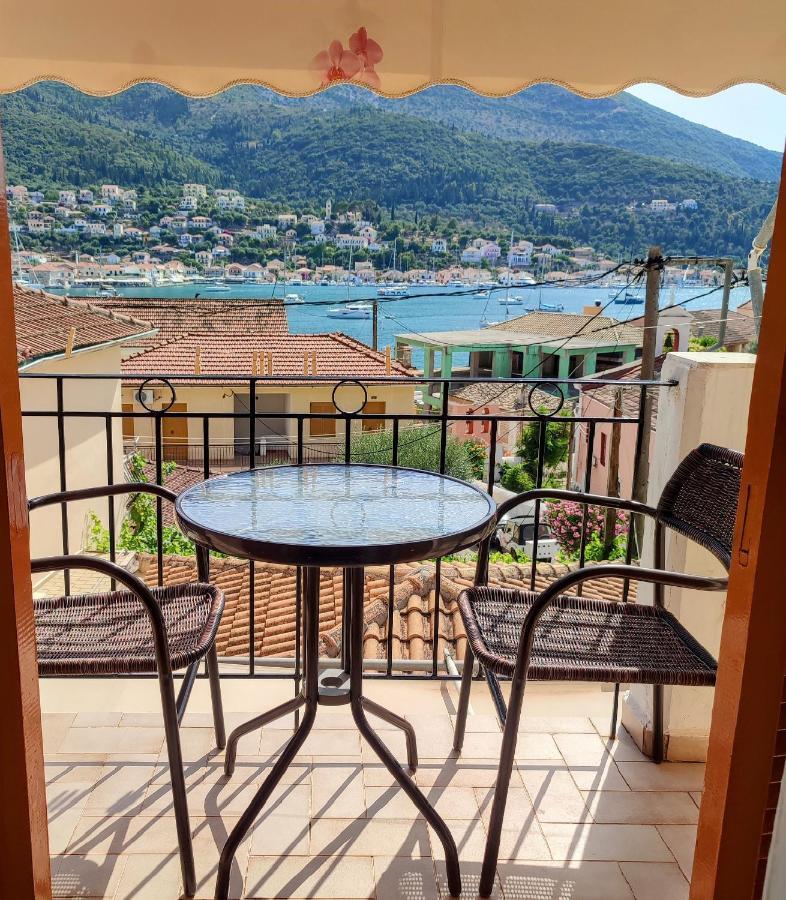 Maroudas Stavros Apartments วาธี ภายนอก รูปภาพ