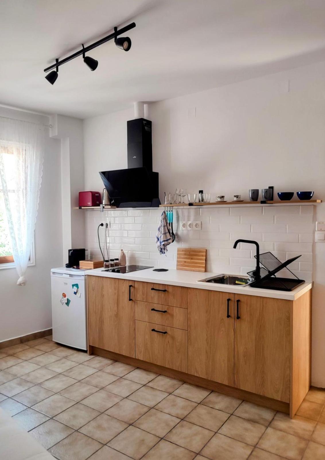 Maroudas Stavros Apartments วาธี ภายนอก รูปภาพ